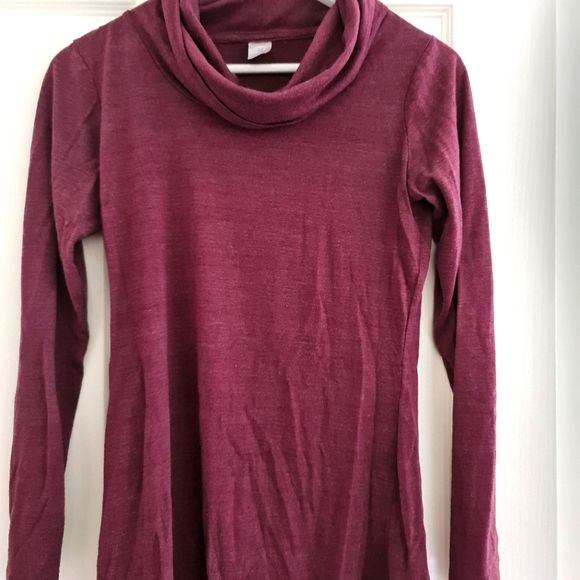 Tops - ⭐HOST PICK⭐ Turtleneck Top